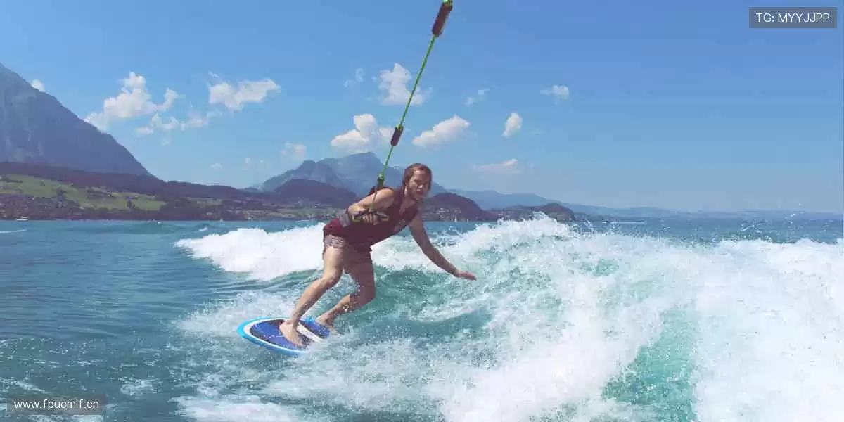 赛场同款，把热爱穿在身上，做最潮的球迷👕🎯